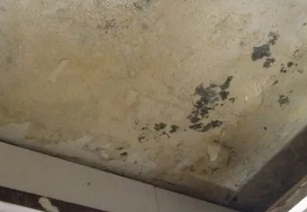 巩义阳台漏水维修公司分享下巩义卫生间渗水维修需要注意哪些问题。